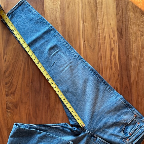 Levi’s Premium Wedgie Fit, 31W - Picture 4 of 7